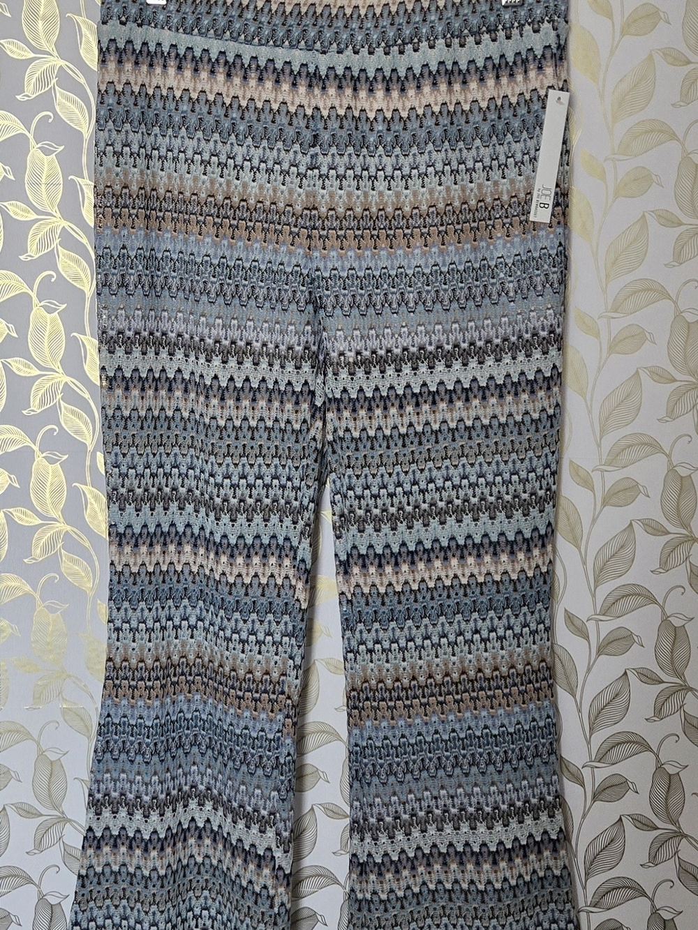 Joe-B Patterned Knit Bathing Suit Coverup- Built In Shorts NWT